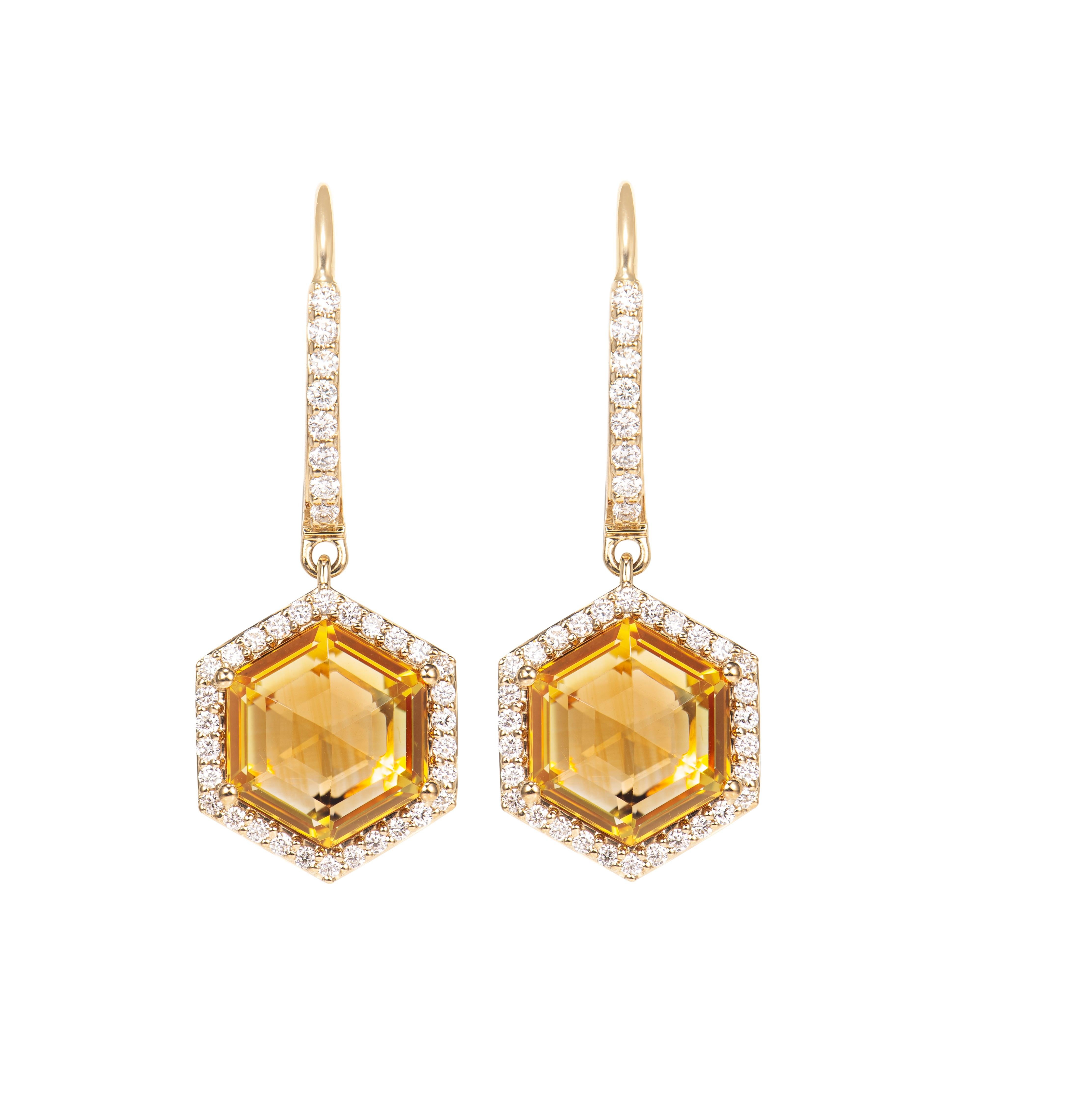 Contemporaneo Sunita Nahata Citrino 5.94ct. Orecchini a goccia in 18KYG con diamante. in vendita
