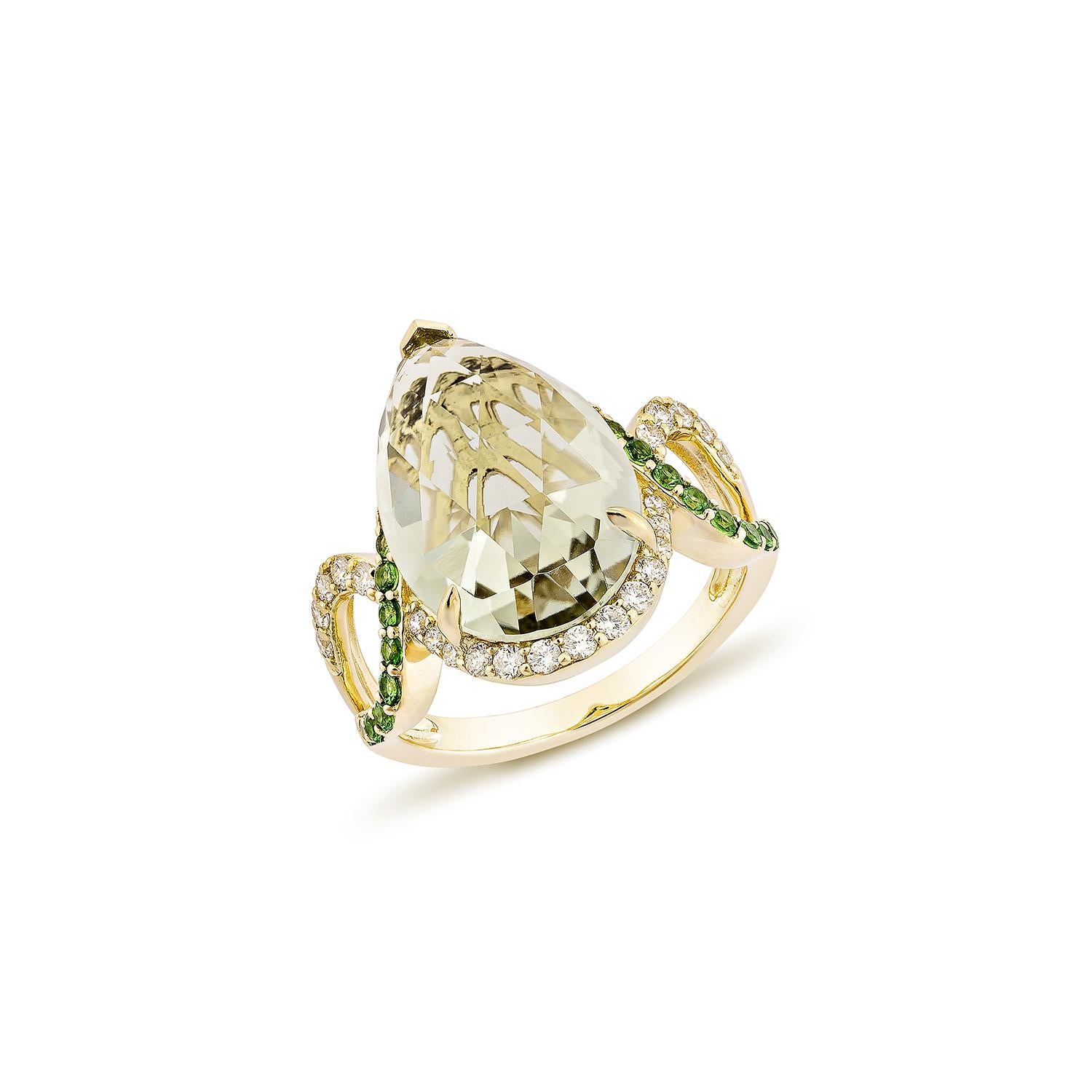 Contemporary Sunita Nahata Mint Quartz 6.21ct. Ring in 14KWG with Tsavorite and Diamond. For Sale