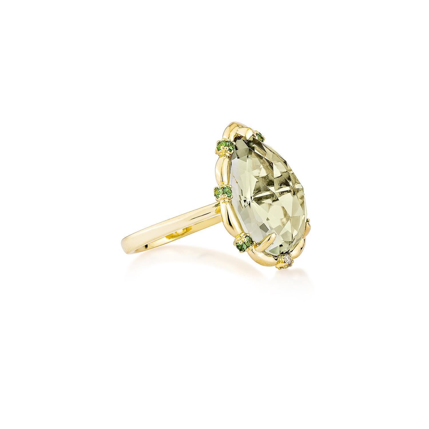 Glamorous Gemstones - Sunita Nahata started off her career as a gemstone trader, and this particular collection reflects her love for multi-colored gemstones. Sunita Nahata has curated a collection of antique ring featuring stones like mint quartz,