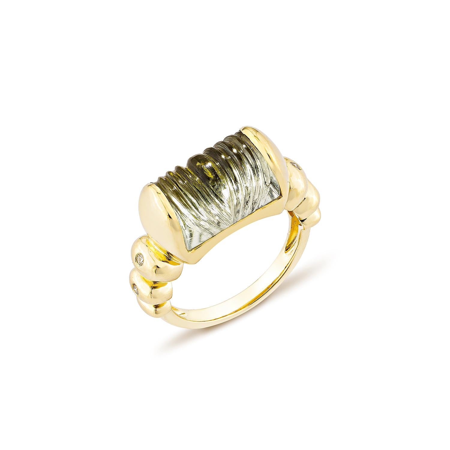 Contemporary Sunita Nahata Mint Quartz 6.51ct. Fancy Ring in 18KYG with White Diamond. For Sale