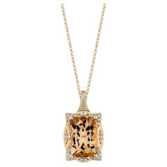 Sunita Nahata Morganite 6.62 carats Pendentif 18 carats avec diamant blanc.