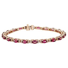 Sunita Nahata Rhodolite 6.75 carats Bracelet en or rose 14 carats avec diamants