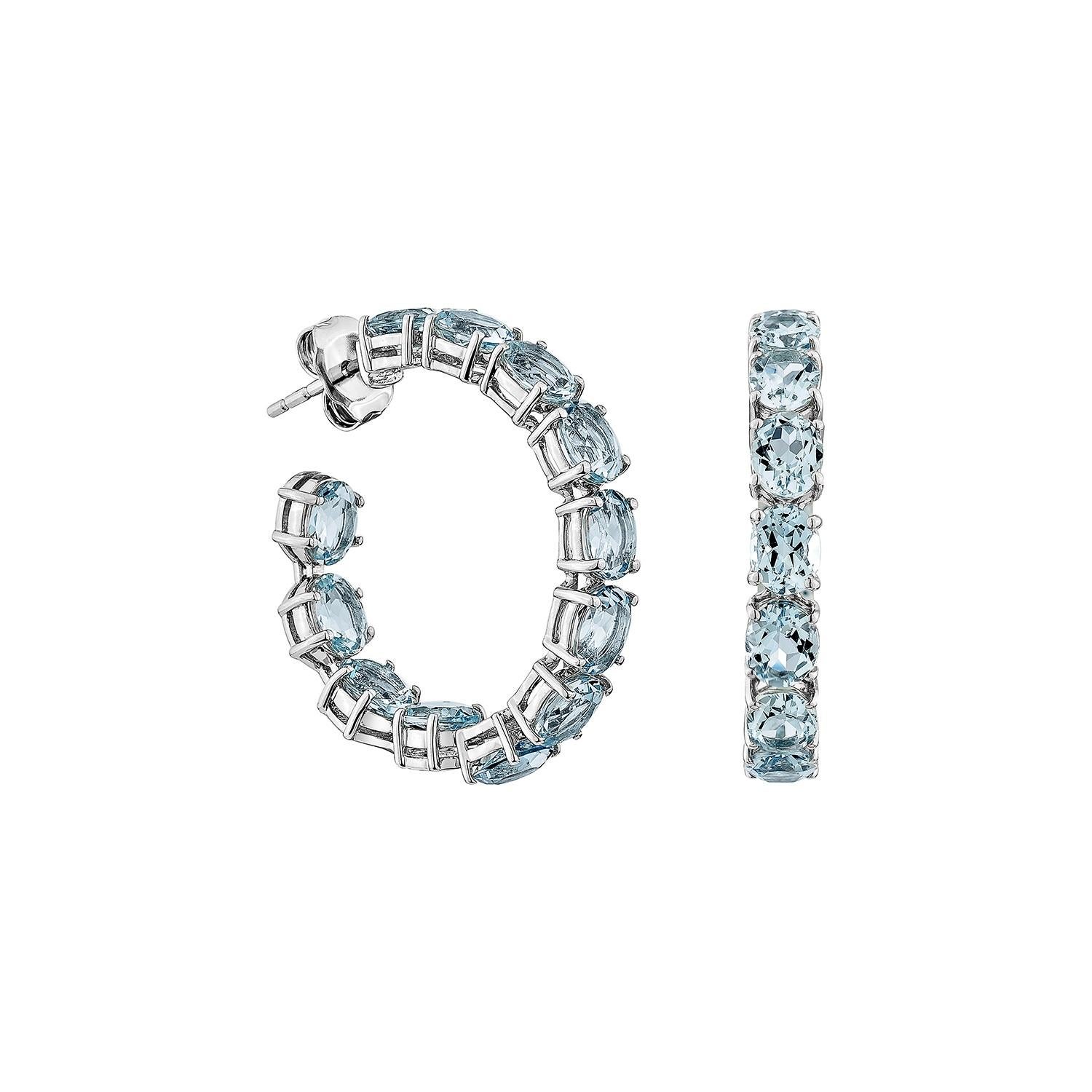 Eleganza per il tuo look con la nostra splendida parure di acquamarina Santa Maria, caratterizzata da un'ipnotica tonalità blu ghiaccio che irradia eleganza. Impreziositi da diamanti e realizzati in oro bianco, questi orecchini a goccia offrono un