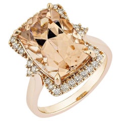 Sunita Nahata Morganita 7.12ct. Anillo de fantasía en 18KRG con diamante.