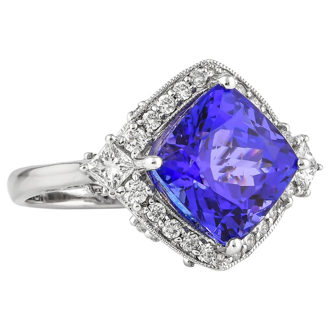 Sunita Nahata 7,60 Karat Tansanit Fancy Ring in 18KWG mit Diamanten