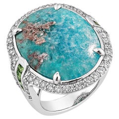 Sunita Nahata Paraiba 8.50ct. Fancy Ring aus 18KWG mit Tsavorit und Diamant.