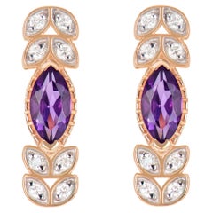 Sunita Nahata Ametista 0.99ct. Orecchini a goccia in 14KRG con diamante bianco. Sunita Nahata Ametista 0.99ct. Orecchini a goccia in 14KRG con diamante bianco.