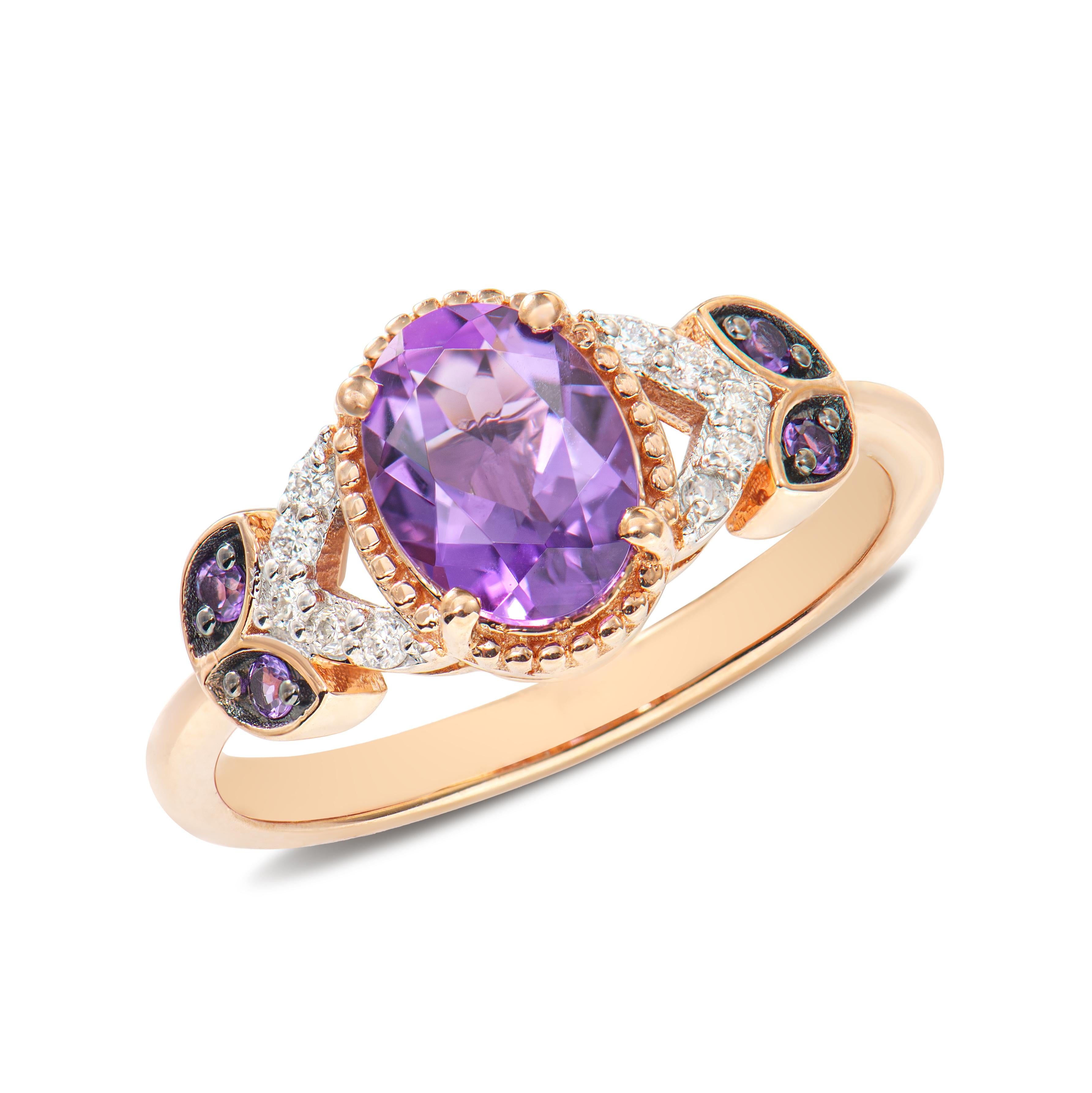Präsentiert Ein schönes Set aus Amethyst für Menschen, die Qualität schätzen und es zu jeder Gelegenheit oder Feier tragen möchten. Der Amethyst Fancy Ring aus Roségold, verziert mit Diamanten, bietet ein klassisches und elegantes Aussehen.
 