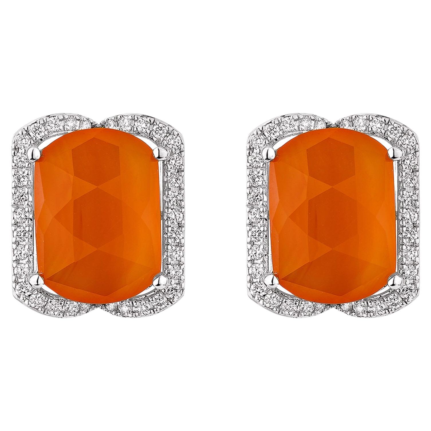 Sunita Nahata Karneol 11.80ct. Ohrstecker aus 14KWG mit weißem Diamanten.