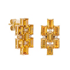 Sunita Nahata Citrine 4.04 carats Boucle d'oreille pendante en 18KYG avec diamant.