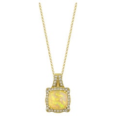 Sunita Nahata Opale éthiopienne 2.43 carats. Pendentif en 14 carats avec diamant blanc.