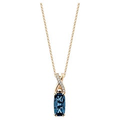 Sunita Nahata London Blue Topaz 2.79ct. Ciondolo in 14KRG con diamante bianco.