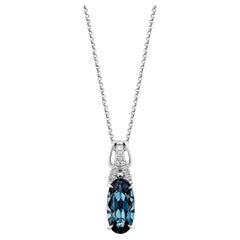 Sunita Nahata London Blue Topaz 4.35ct. Ciondolo in 14KWG con diamante Whiting.
