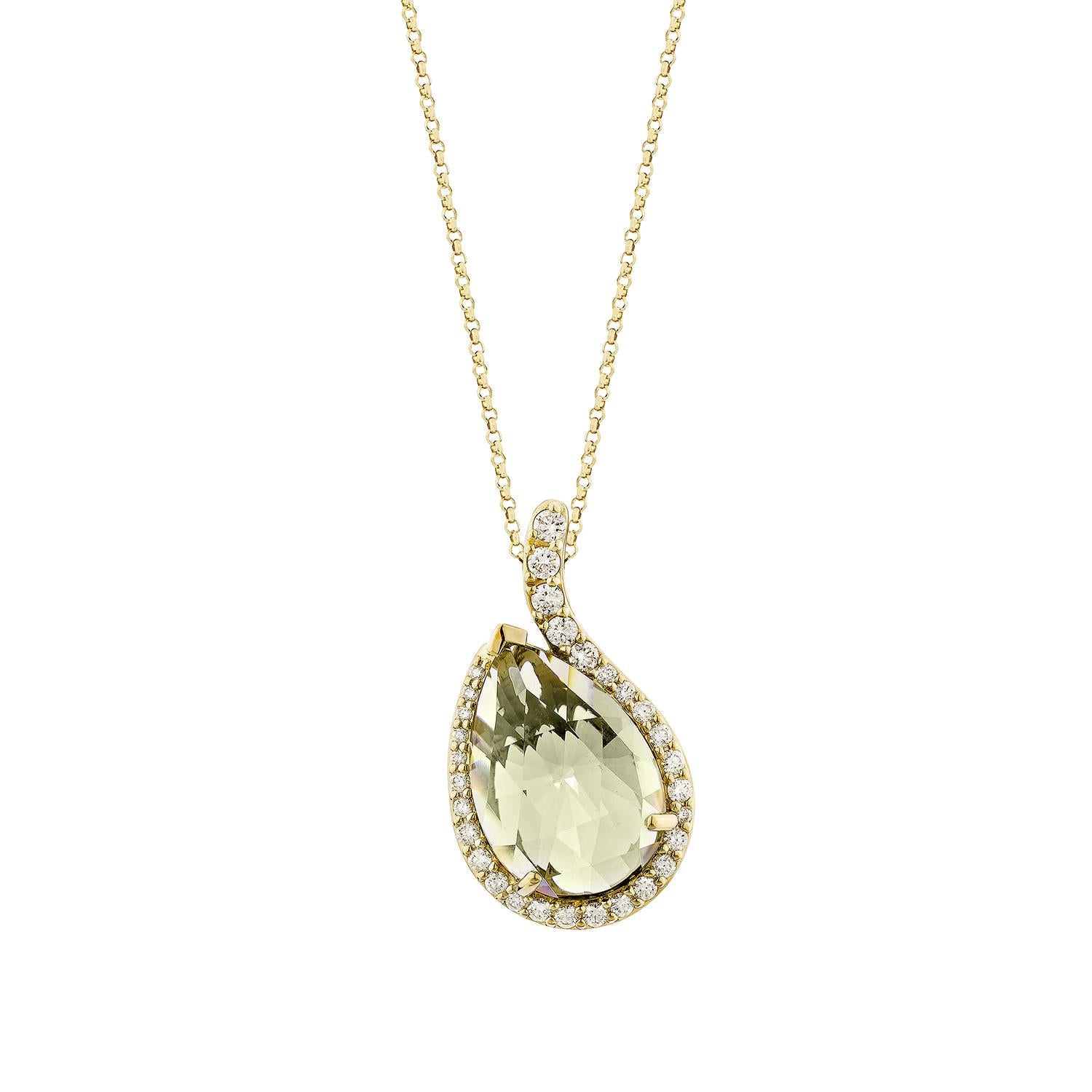 Taille coussin Sunita Nahata Quartz menthe 6.07 carats. Pendentif en or jaune 14 carats avec diamant. en vente