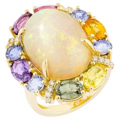 Sunita Nahata Opal, verschiedene Saphire, 8,67 Karat. Fancy Ring aus 18KYG mit Diamant.