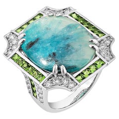 Sunita Nahata Paraiba 10.86ct. Fancy Ring aus 18KWG mit Tsavorit und Diamant.