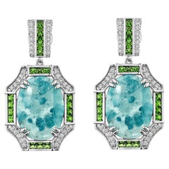 Sunita Nahata Paraiba 16.35ct. Orecchini in 18KWG con tsavorite e diamante.