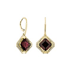 Sunita Nahata Grenat rouge 12.03ct. Pendants d'oreilles en 14KYG avec diamant.