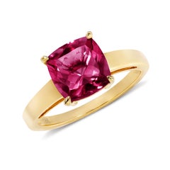 Sunita Nahata Rhodolite 2.99ct. Fancy Ring in 18Karat Yellow Gold.