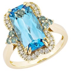 Sunita Nahata Schweizer Blautopas 4.79 Karat. Fancy Ring in 14KYG mit Diamant.
