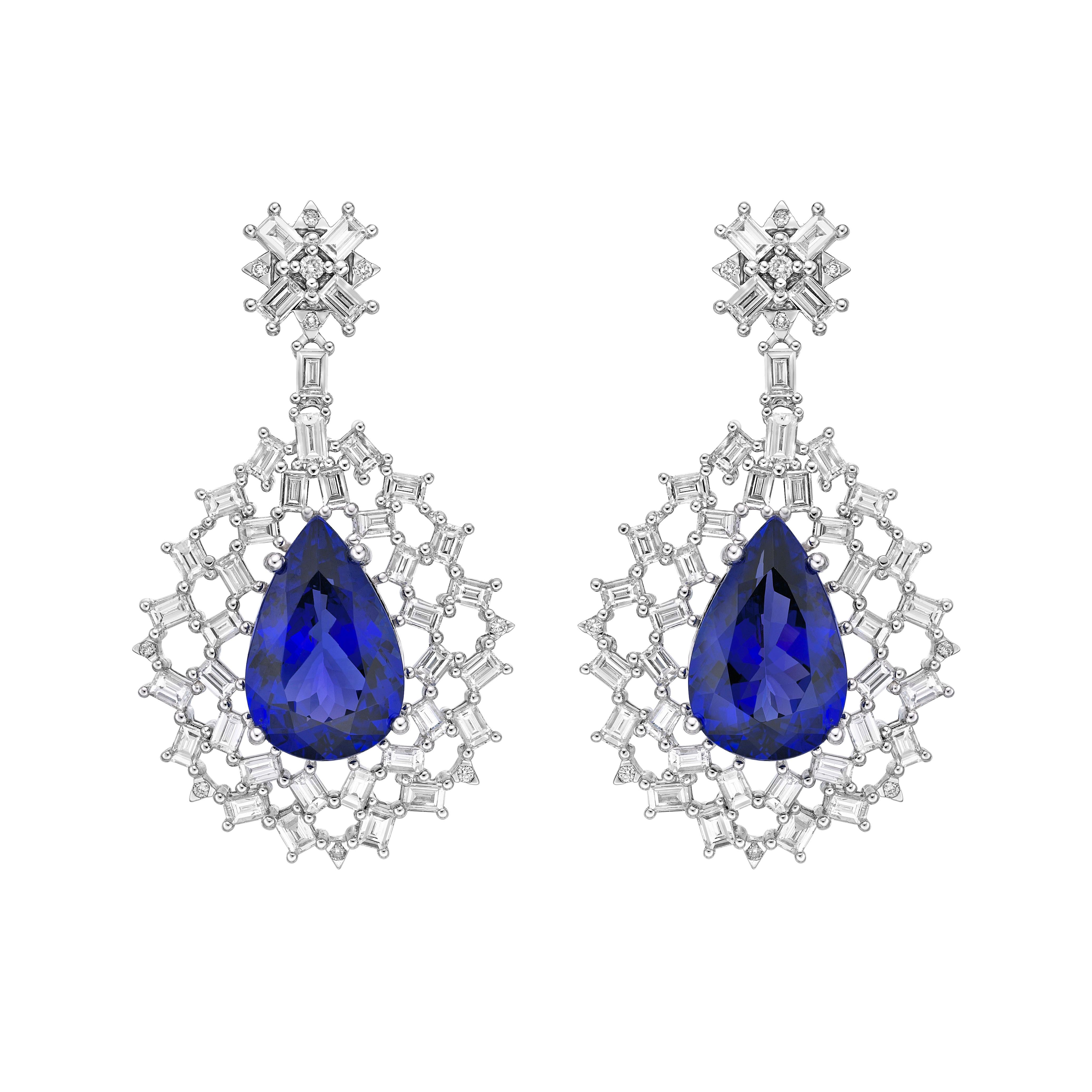 Taglio a goccia Sunita Nahata Tanzanite 18,85ct. Orecchini a goccia in oro bianco 18 carati con diamante. in vendita
