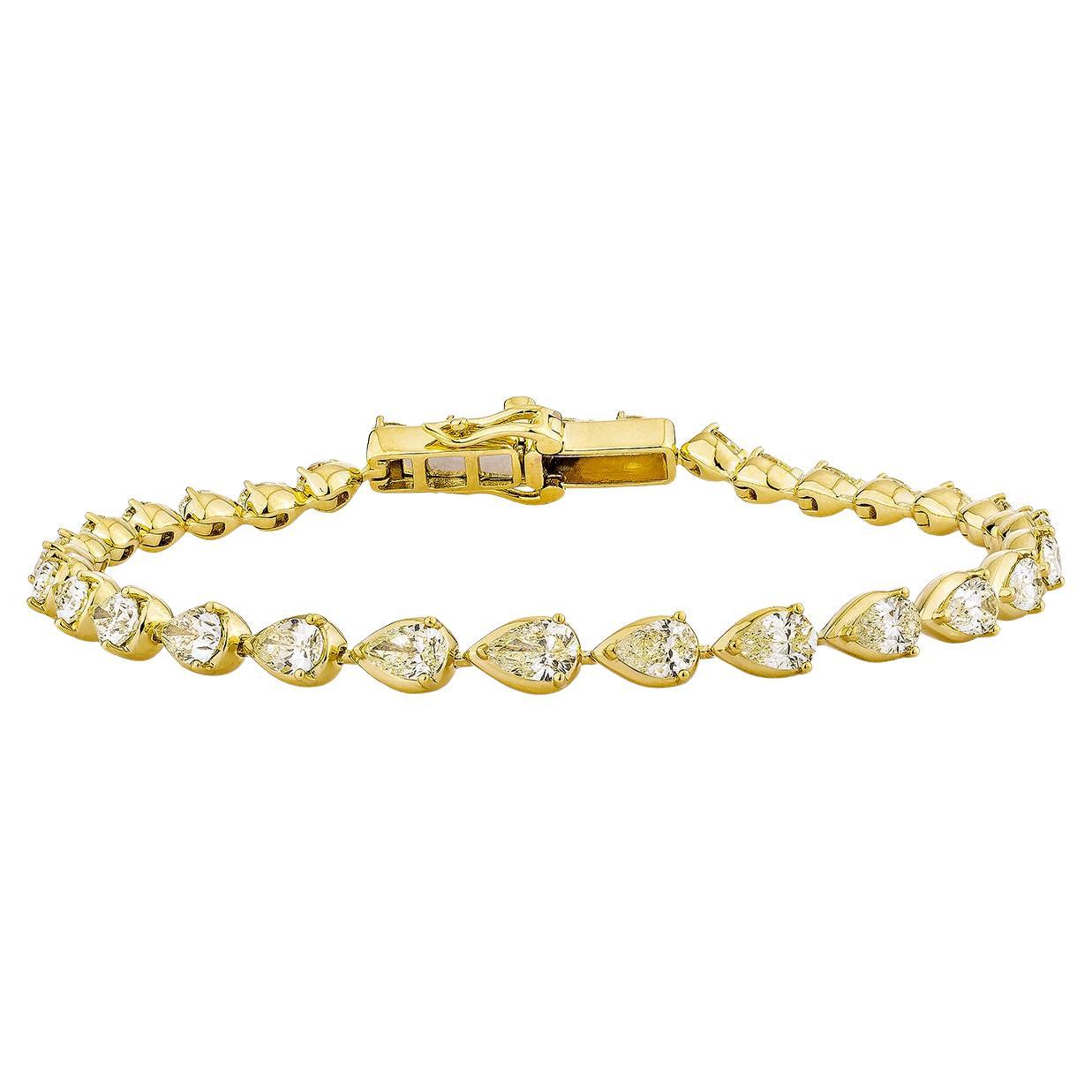 Sunita Nahata Yellow Diamond Bracelet 4.60ct. in 18K Yellow Gold.