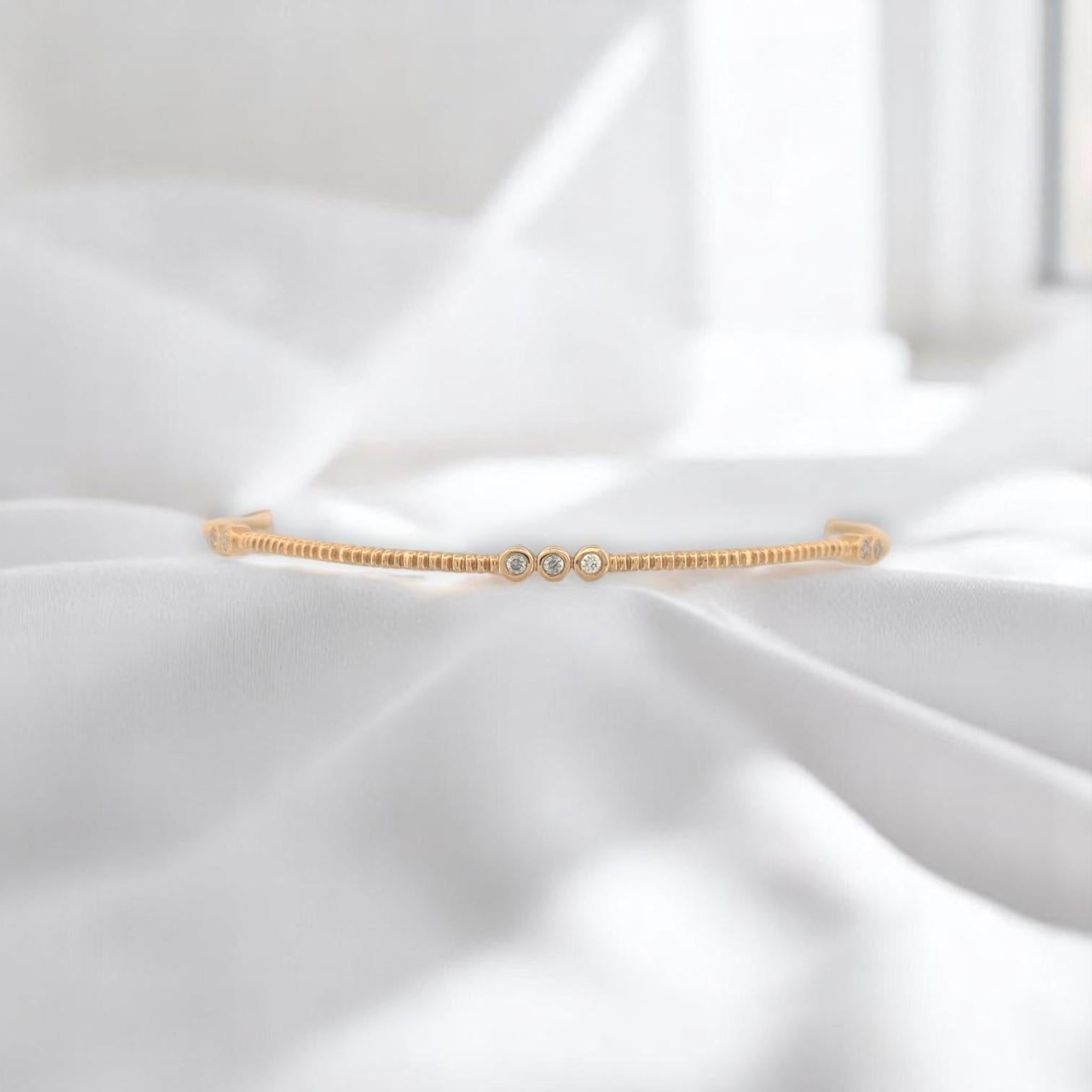 Sunniva 14K Yellow Gold Diamond Bracelet – Minimalist Dainty Fine Jewelry im Zustand „Neu“ im Angebot in Greeneville, TN