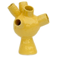 Sunny Hydra Vase handmade in Barcelona by niho Ceramics
