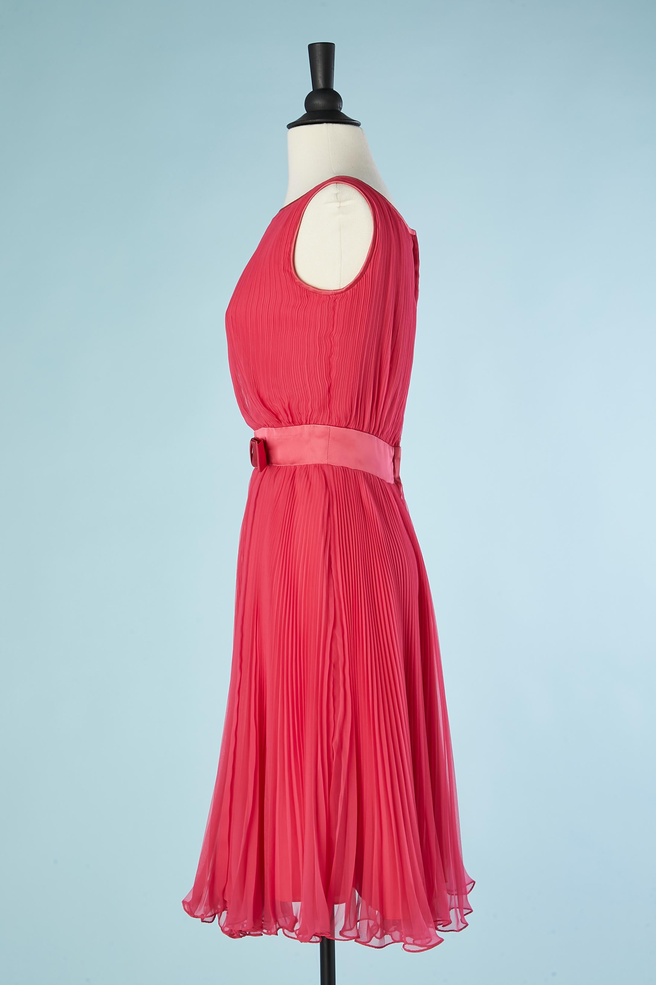 Women's Sunray pleated pink cocktail dress with bow  Miss Eliette Circa 1960's  For Sale