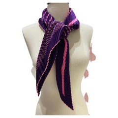 Sunray pleated silk scarf with purple and pink print Hermès NEW