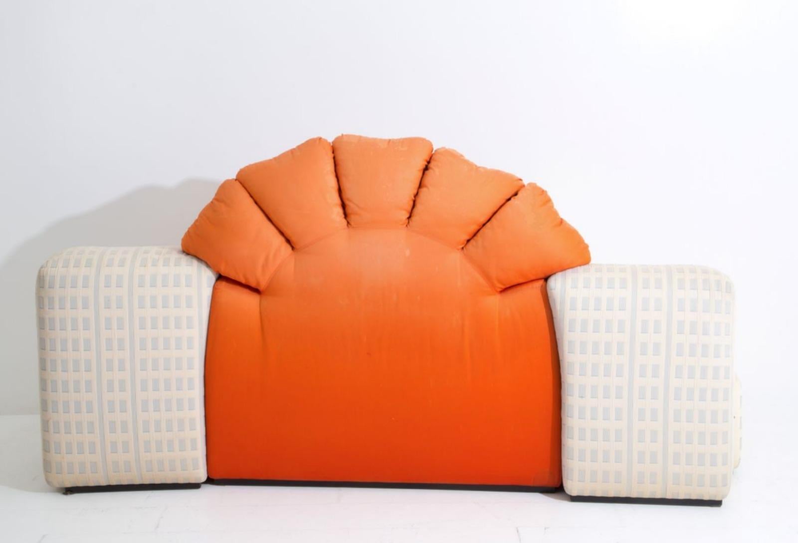 Hand-Crafted Sunset in New York - Vintage Sofa by Gaetano Pesce, Italy, 1980s