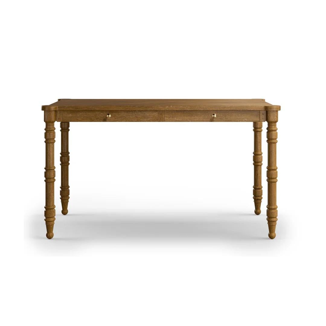 Le dernier-né de notre Collection Sightwood - un bureau à l'allure vintage. Il présente un plateau en bois massif associé à des pieds tournés et à deux tiroirs à crayons. 

Dimensions : 
Standard - 54 