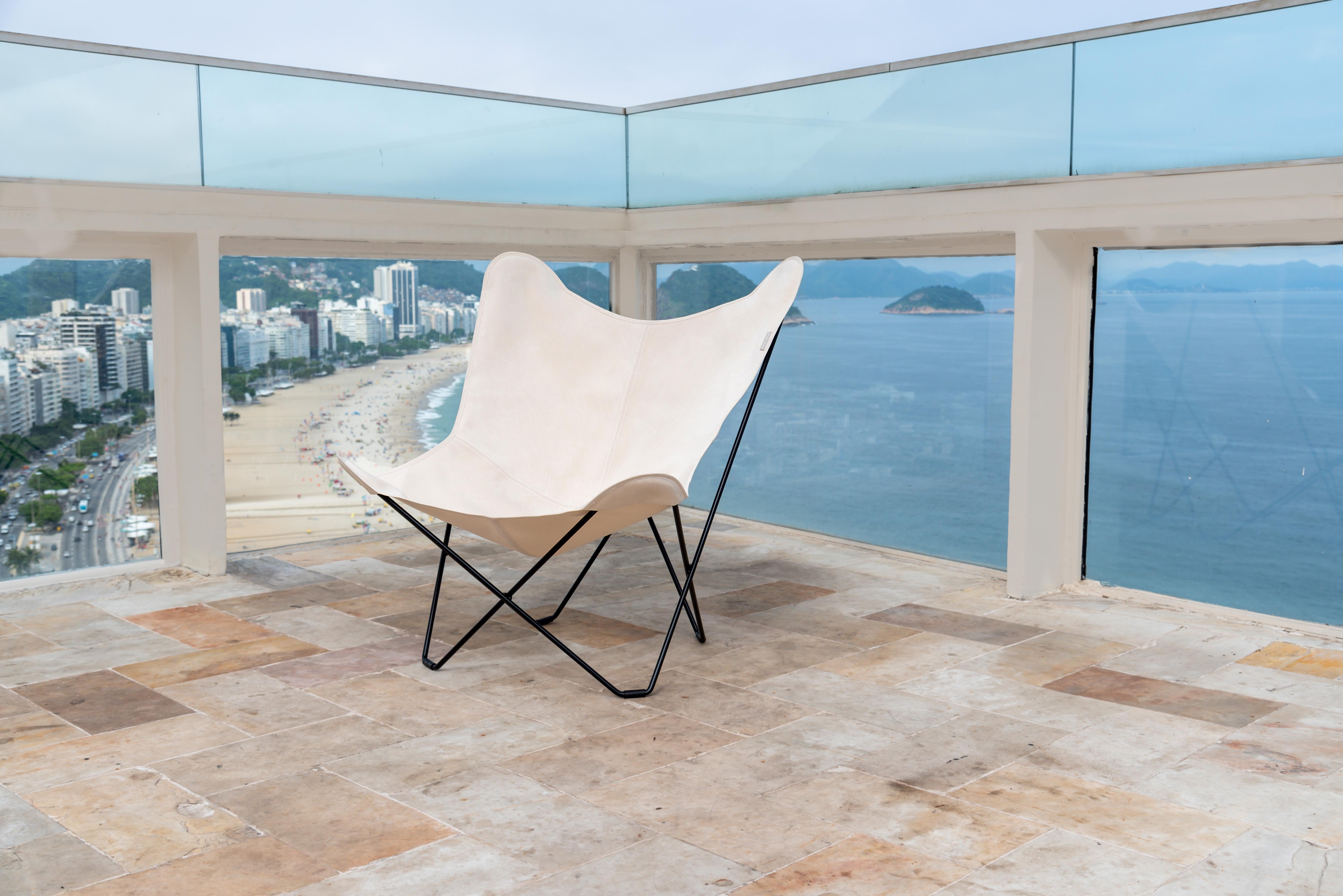 Sunshine Mariposa Outdoor Lounge Chair by Cuero Design For Sale 7
