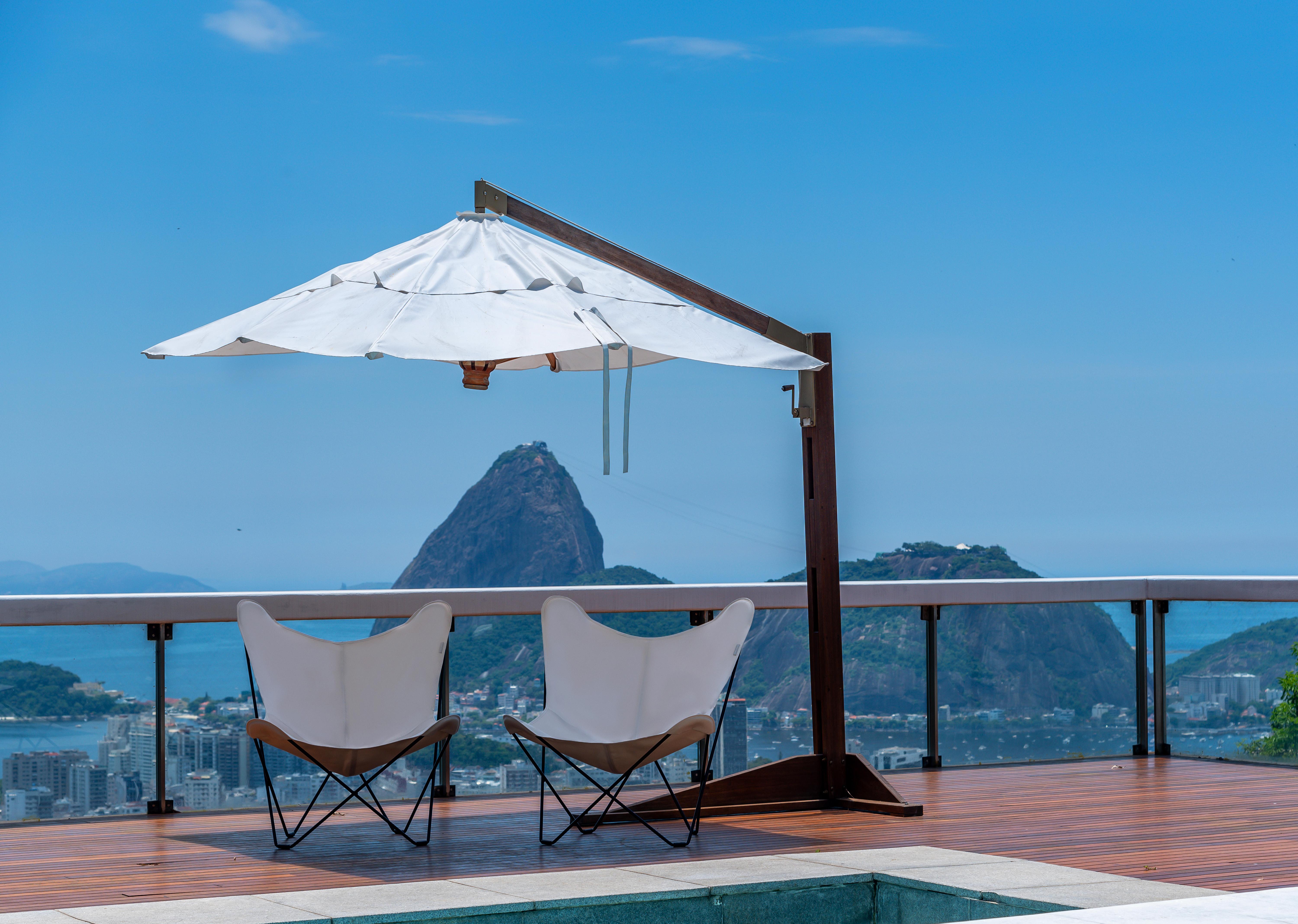 Sunshine Mariposa Outdoor Lounge Chair by Cuero Design For Sale 10