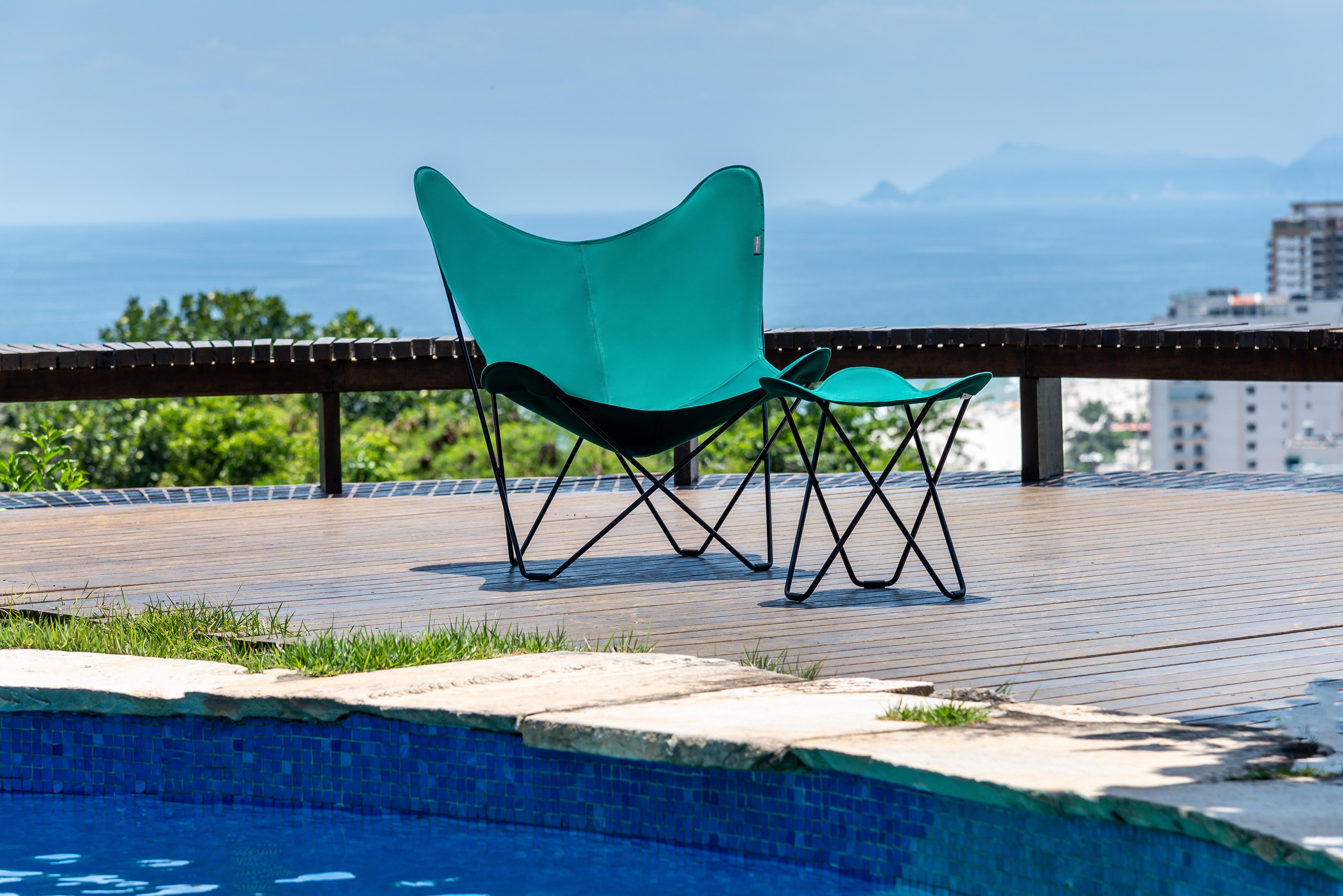 Sunshine Mariposa Outdoor Lounge Chair by Cuero Design For Sale 1