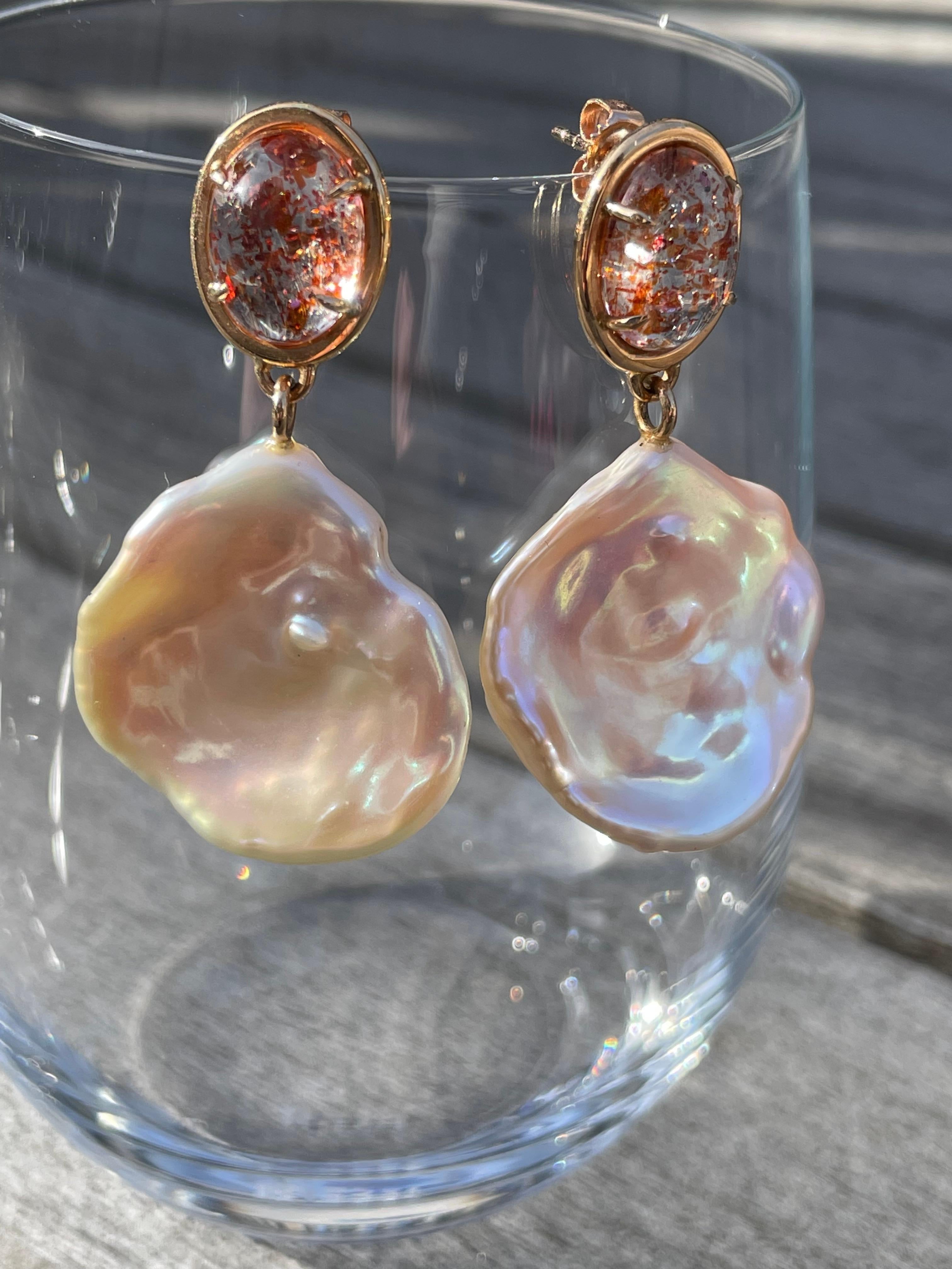 Sunstone & Baroque Coin Pearl Drop Earrings Set in Rose Gold In New Condition For Sale In New York, NY
