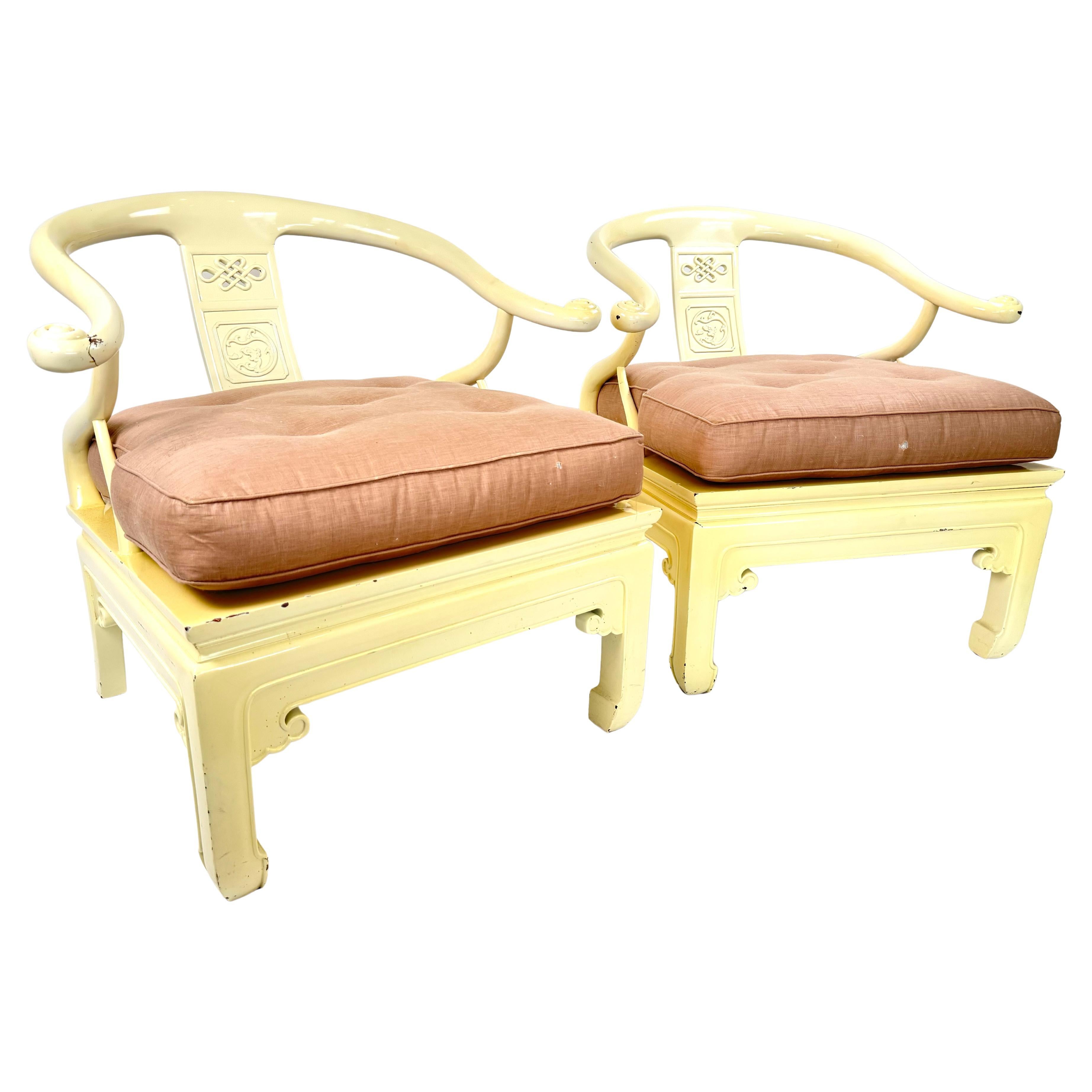 Super Chic Pair of Oriental Horseshoe Ming Lounge Chairs - Fabulous Forms For Sale