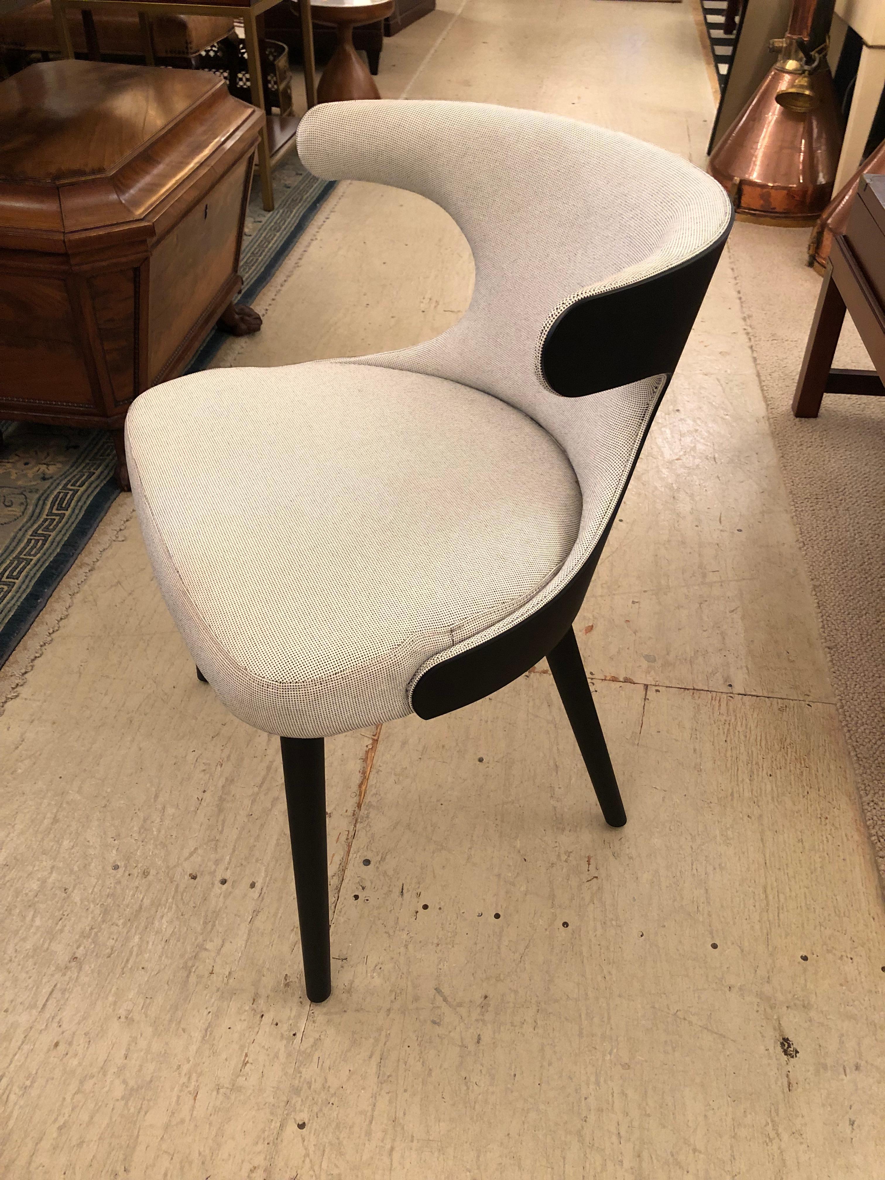Super Chic Sculptural Pair of Italian Chairs For Sale 2