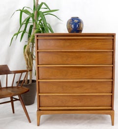 Commode haute en noyer américain clair Super Light