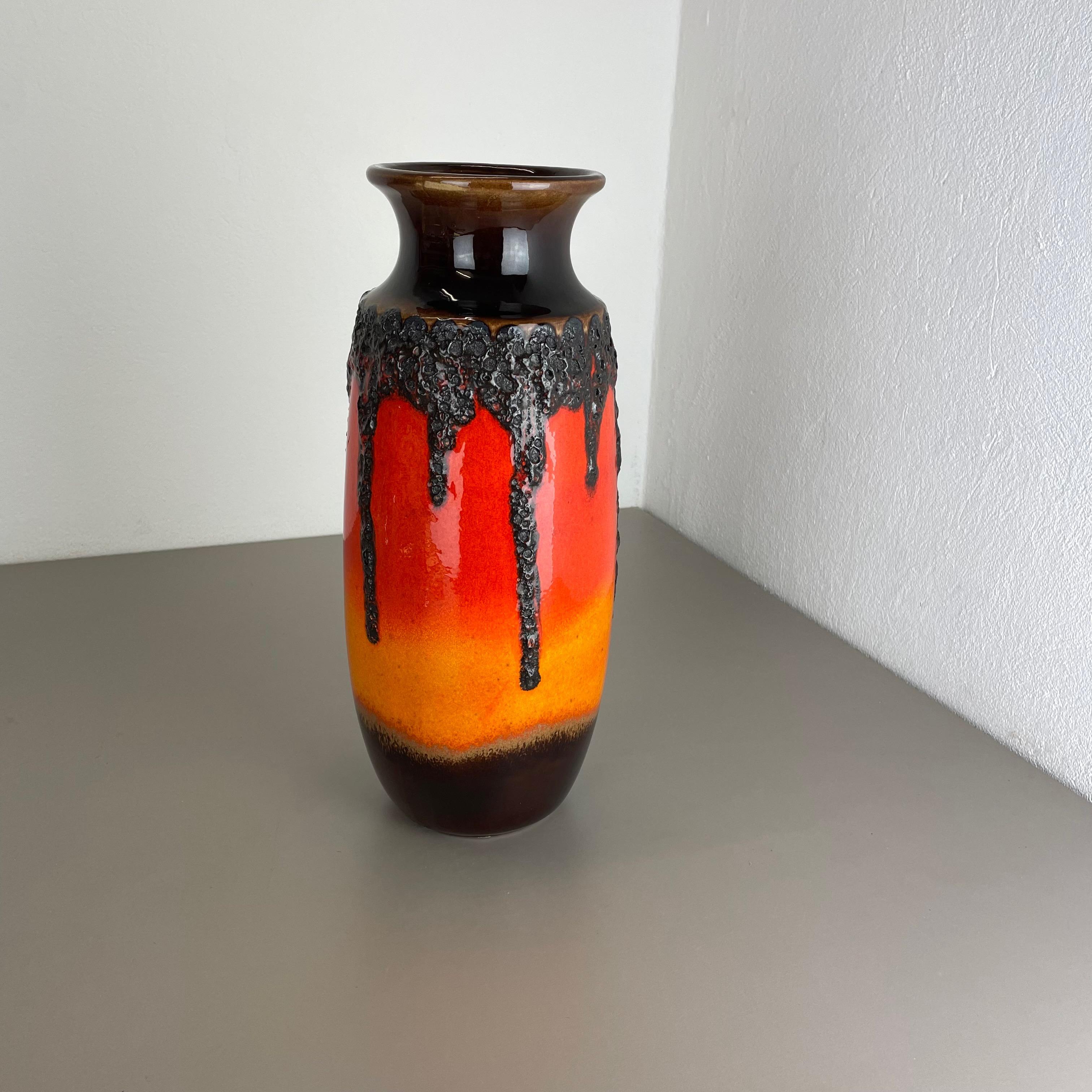 Super Color 41cm Kruzige Fat Lava Mehrfarbige Vase Scheurich, Deutschland WGP, 1970er Jahre im Zustand „Gut“ im Angebot in Kirchlengern, DE