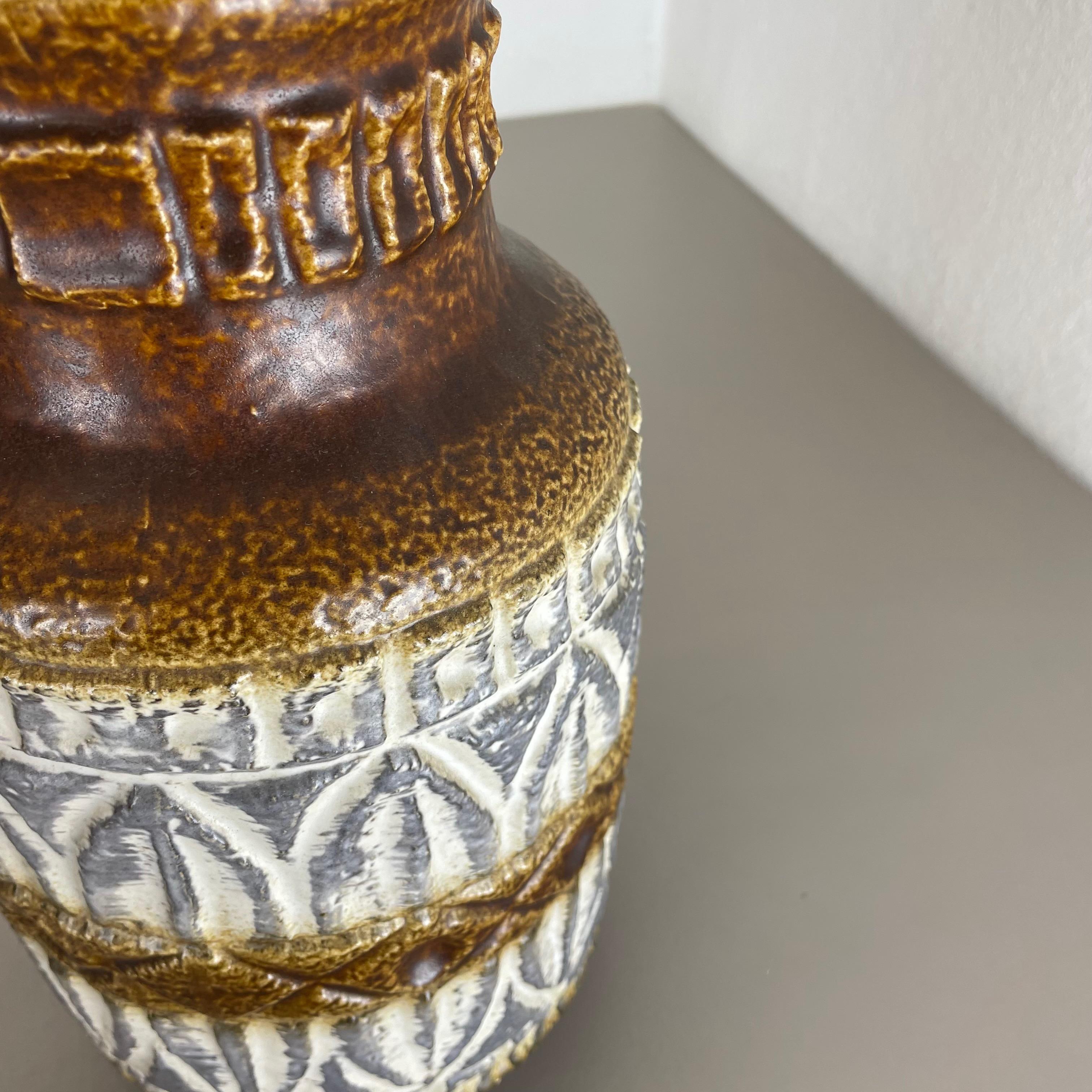 Hervorragende farbenfrohe Fat Lava-Keramikvase von Bay Ceramics, Deutschland, 1970er Jahre im Angebot 13