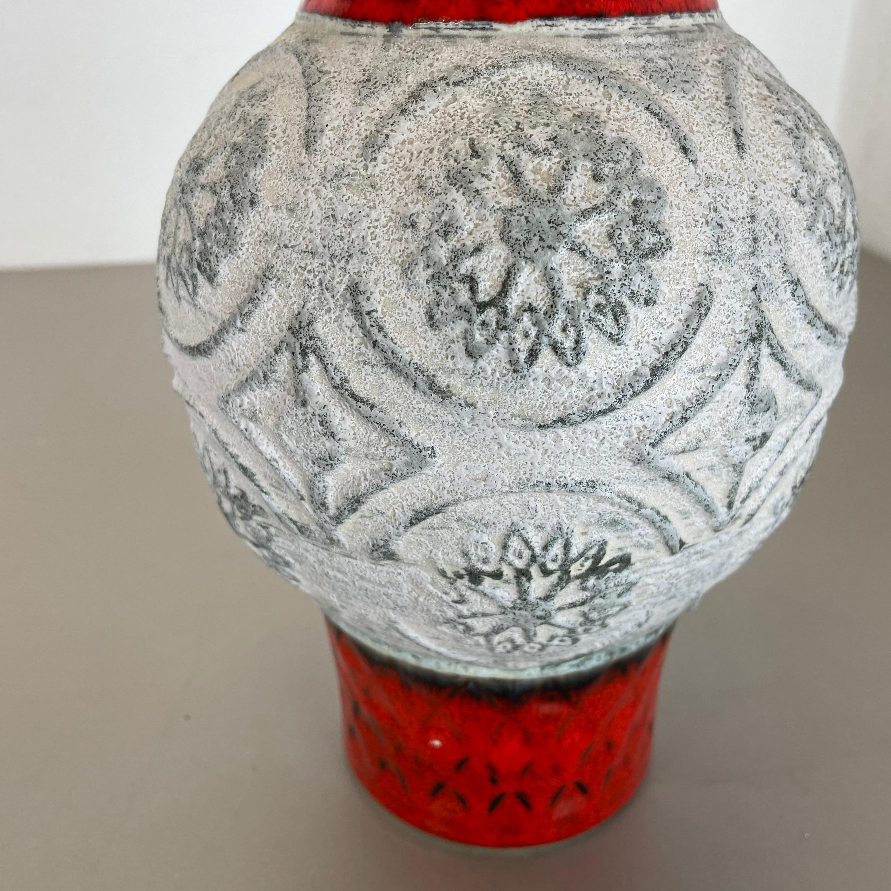 Hervorragende abstrakte Fat Lava-Keramikvase von Bay Ceramics, Deutschland, 1970er Jahre im Angebot 5