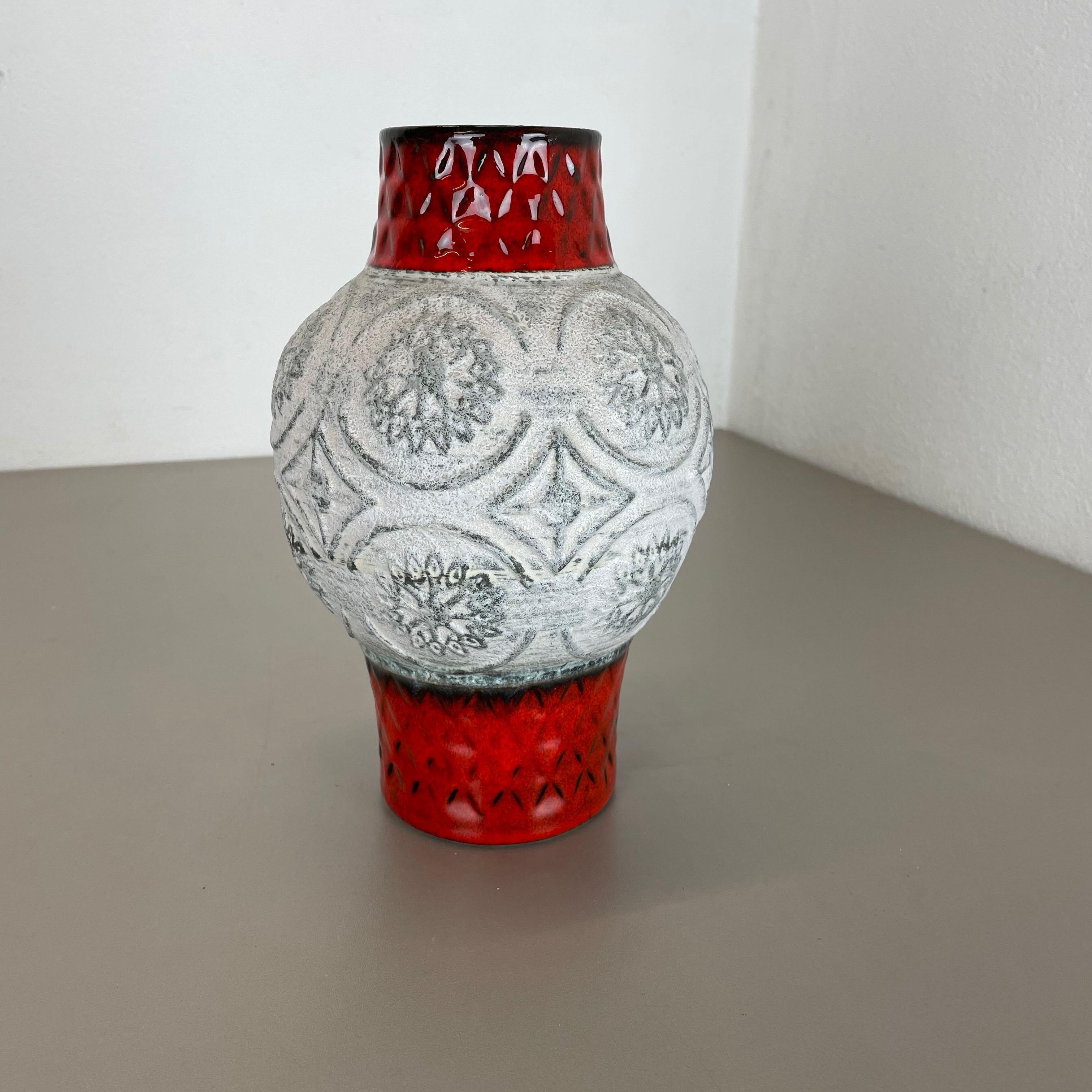 Allemand Superbe vase abstrait coloré en poterie de lave grasse de Bay Ceramics, Allemagne, 1970 en vente