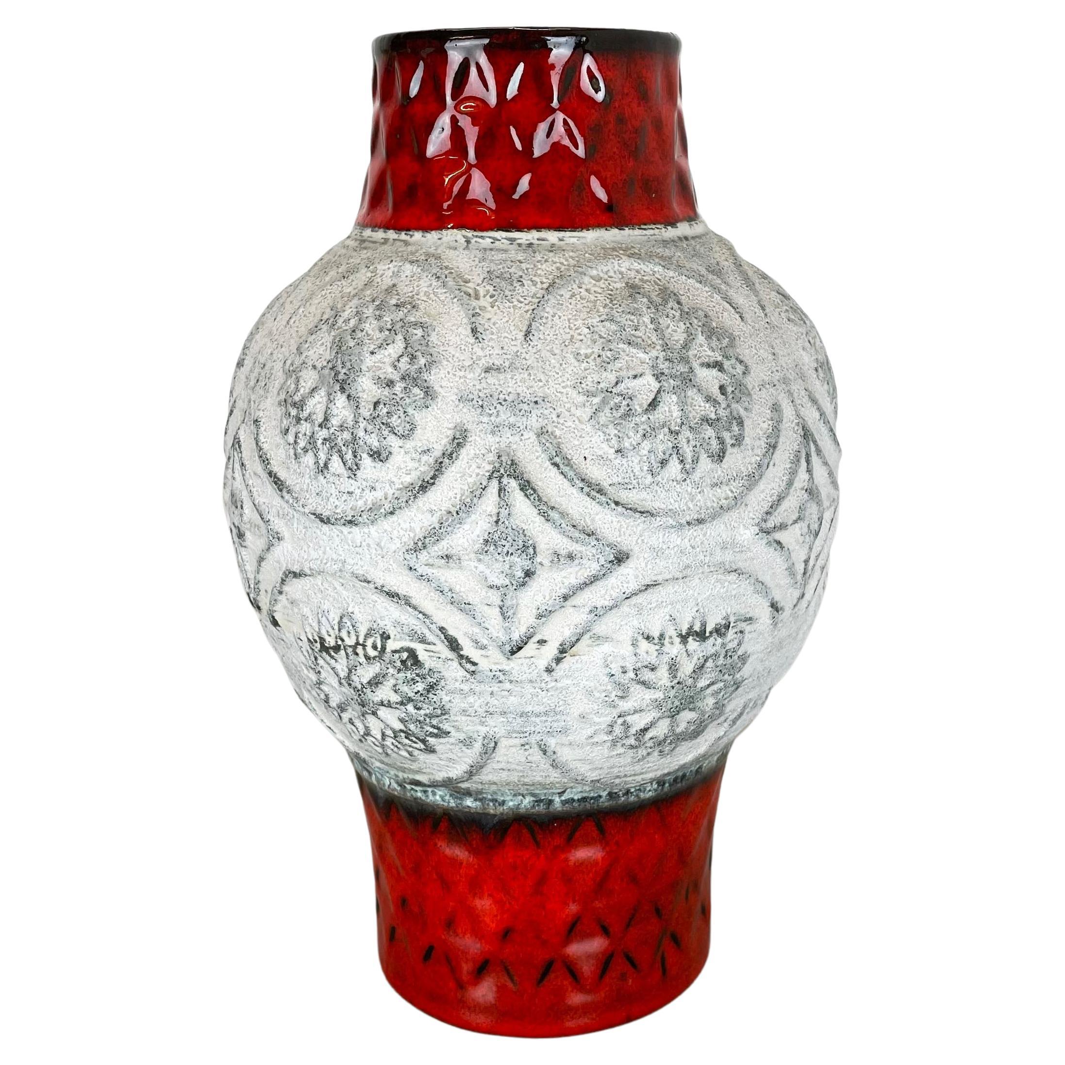 Hervorragende abstrakte Fat Lava-Keramikvase von Bay Ceramics, Deutschland, 1970er Jahre im Angebot