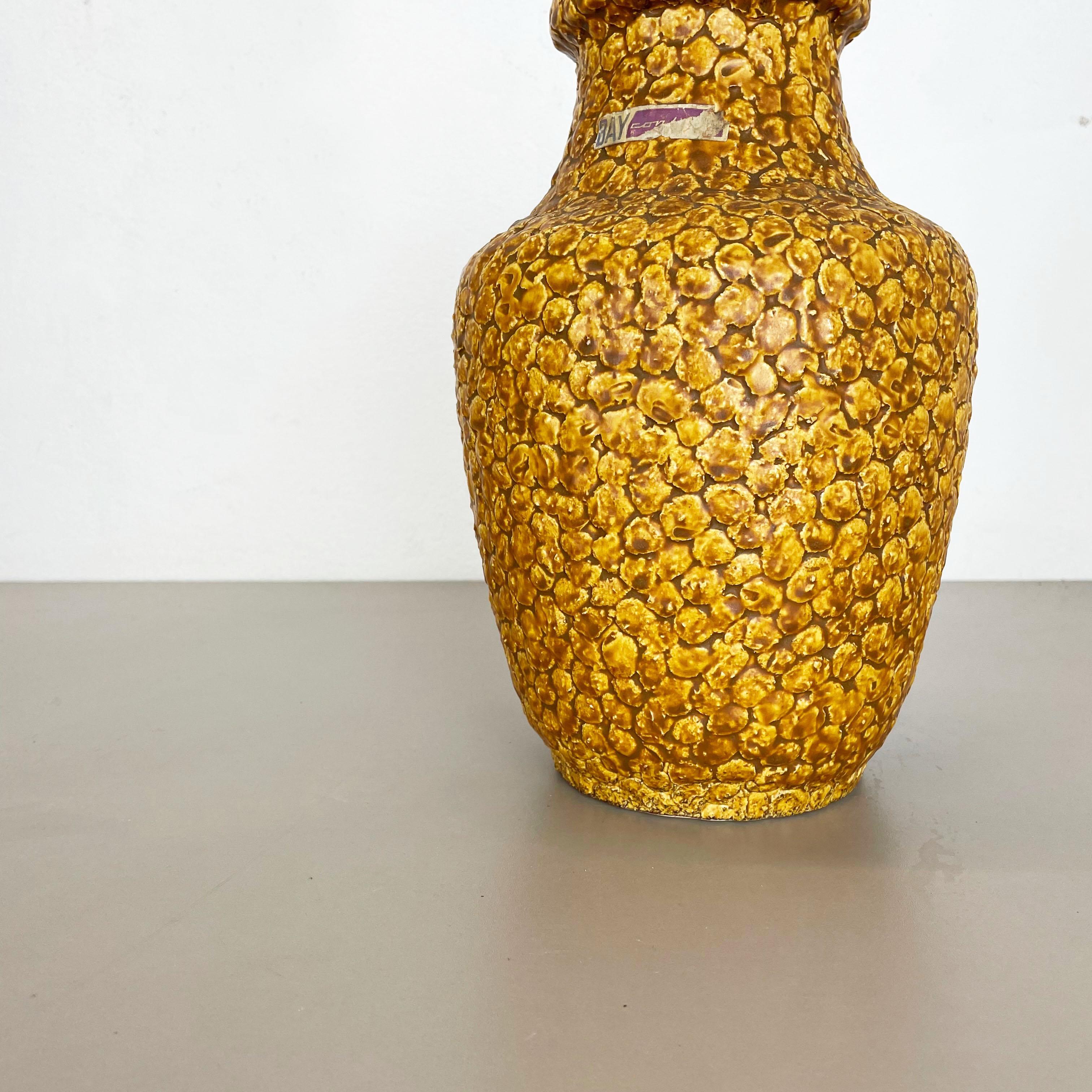 Allemand Superbe vase coloré en poterie de lave grasse «CONTURA » de Bay Ceramics, Allemagne, années 1950 en vente