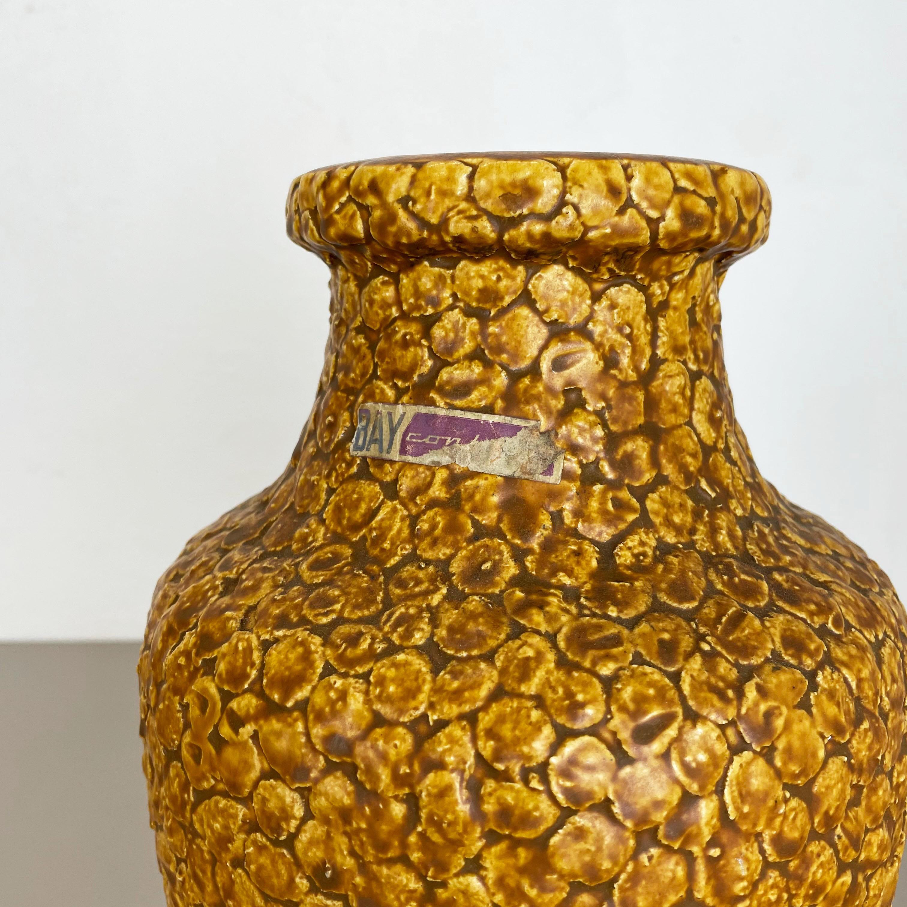 Superbe vase coloré en poterie de lave grasse «CONTURA » de Bay Ceramics, Allemagne, années 1950 Bon état - En vente à Kirchlengern, DE