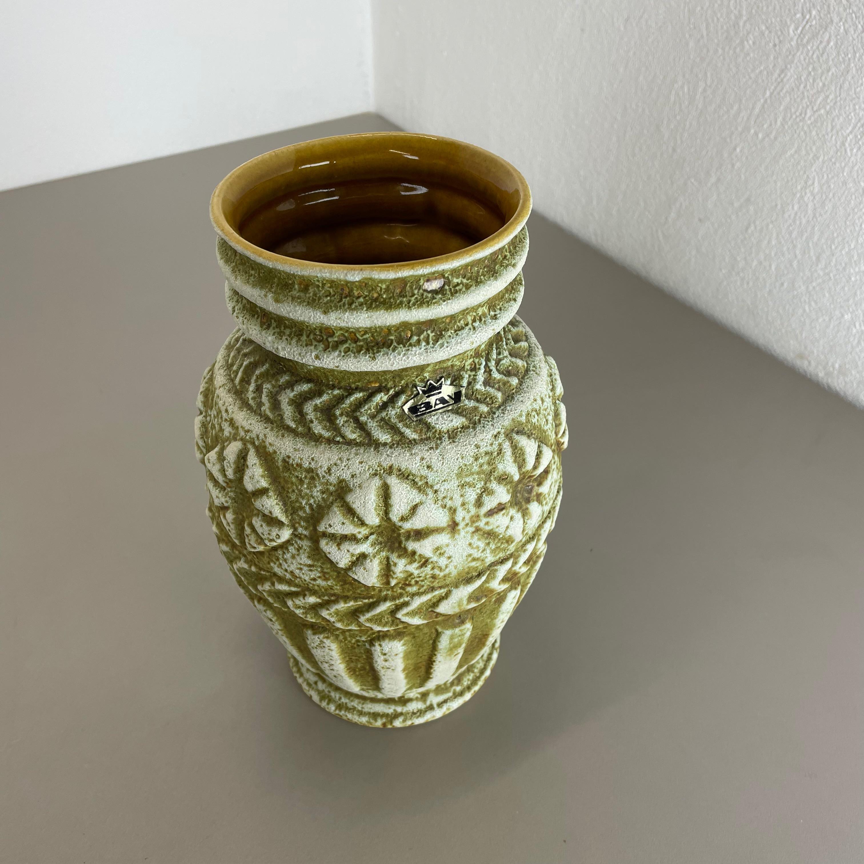 Allemand Superbe vase coloré en poterie de lave grasse de Bay Ceramics, Allemagne, 1970 en vente