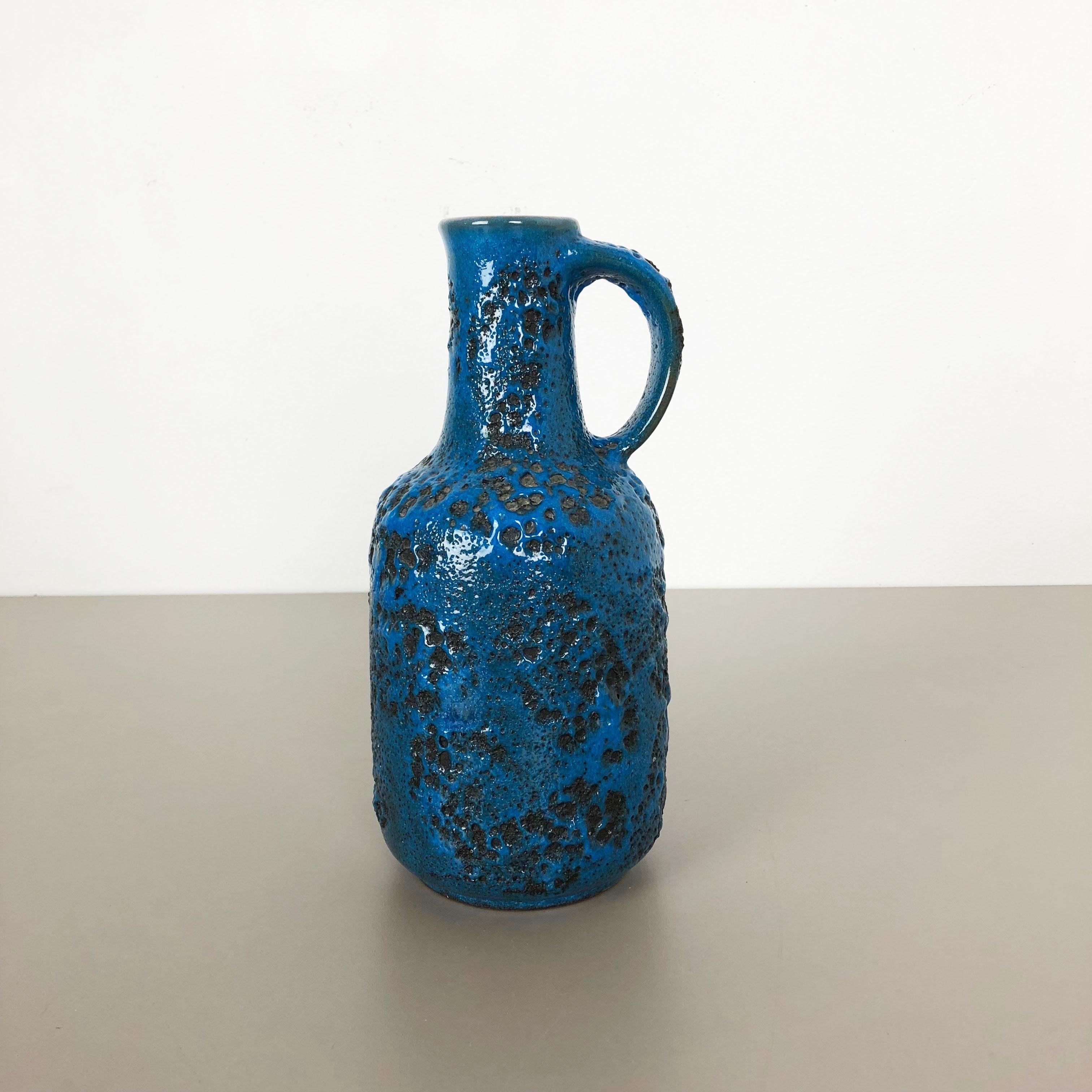 Article:

Pottery ceramic vase


Producer:

Gräflich Ortenburg, Germany



Decade:

1960s




Original vintage 1960s pottery ceramic vase made in Germany. High quality German production with a nice abstract glaze structure and