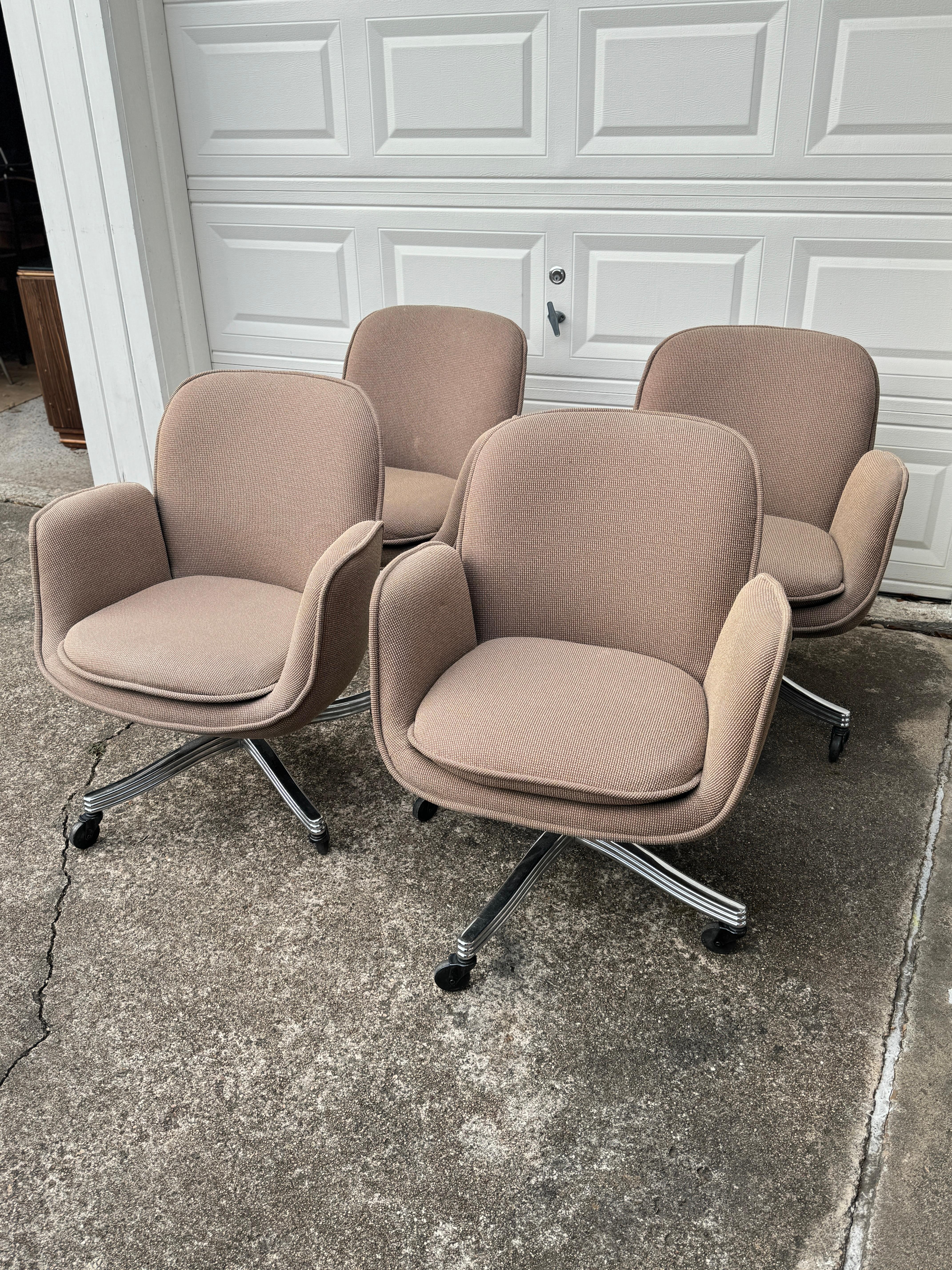 Super comfy set of 4 bucket office chairs by Faultess Doerner, circa 1970s For Sale 10