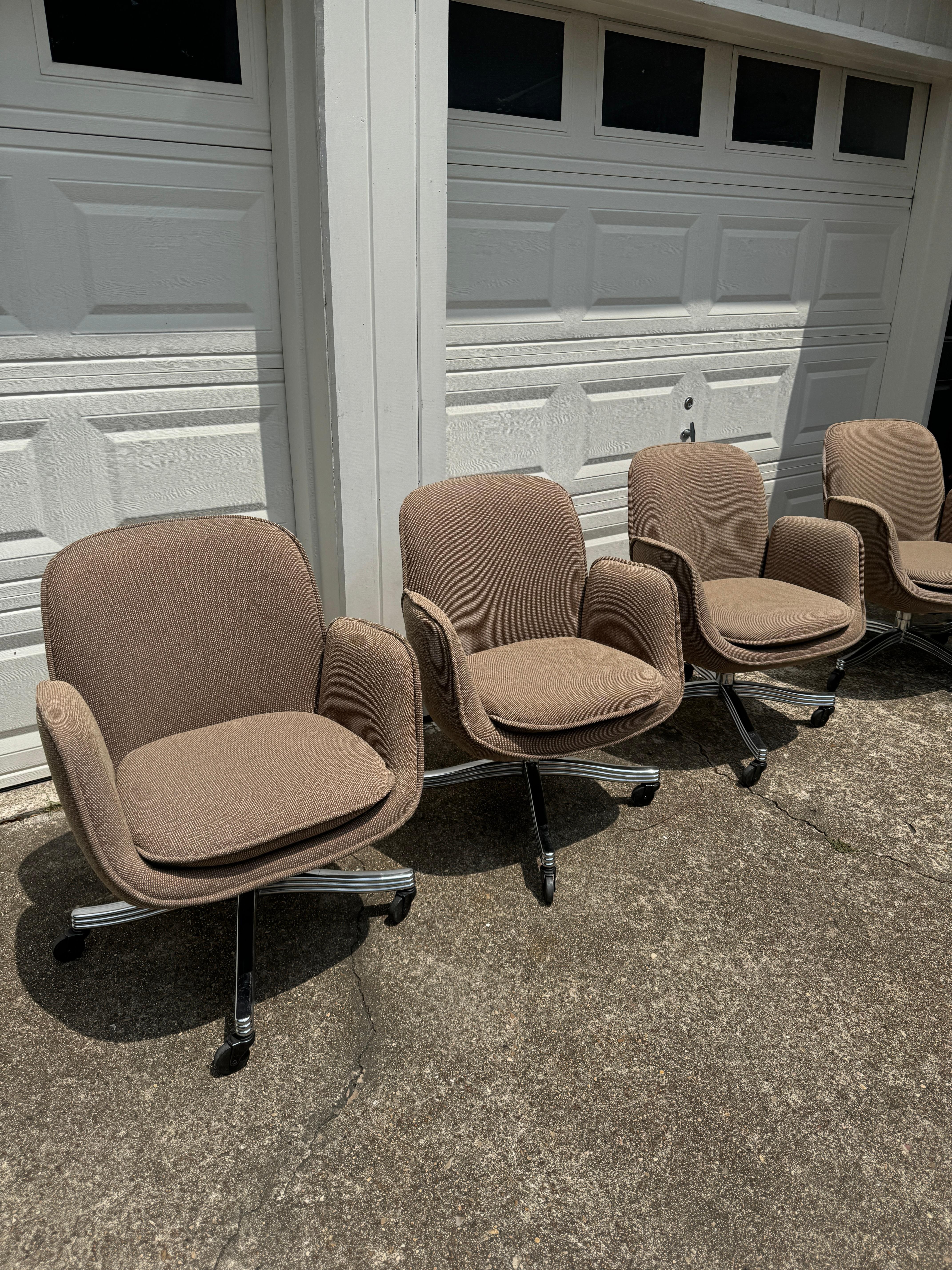 Super comfy set of 4 bucket office chairs by Faultess Doerner, circa 1970s For Sale 1